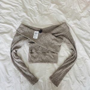 Windsor cropped grey/oatmeal colored sweater